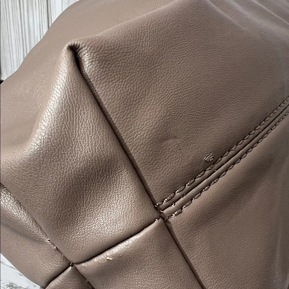 Badgley Mischka Taupe Wrapped Frame Clutch Shoulder Bag with Chunky Mauve Chain - Picture 6 of 10